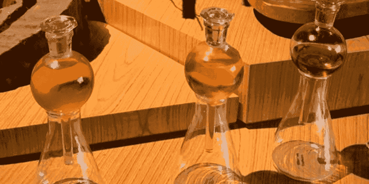 forografia de frascos de perfume